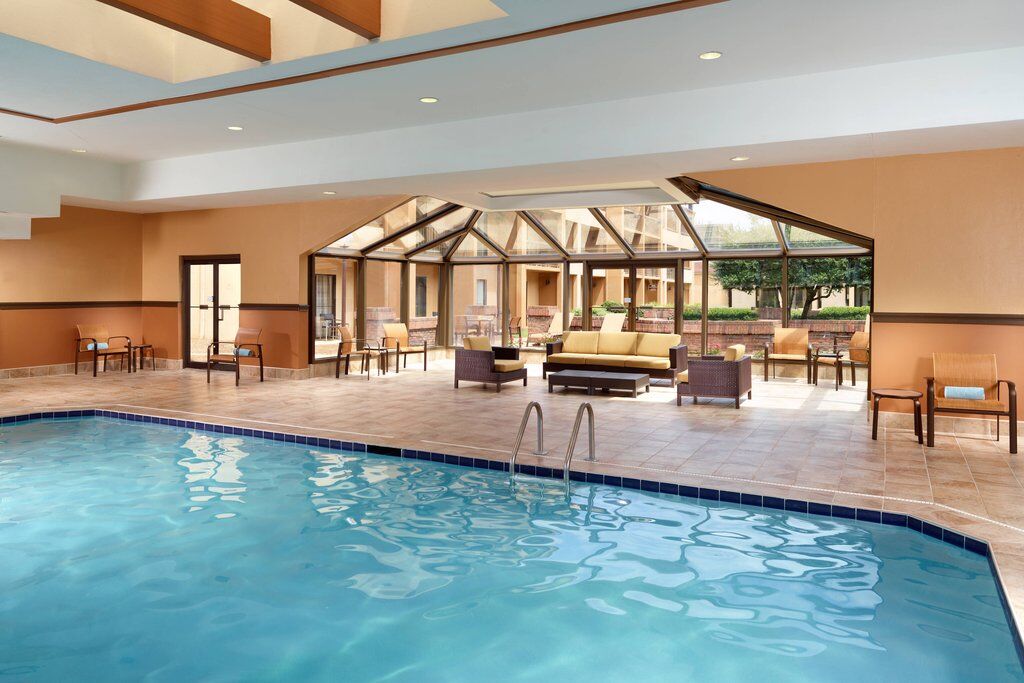 Courtyard By Marriott Atlanta Airport South/Sullivan Road Экстерьер фото